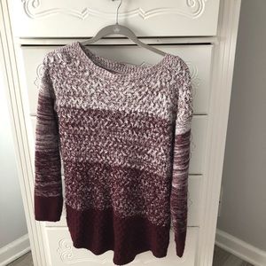 Maroon sweater